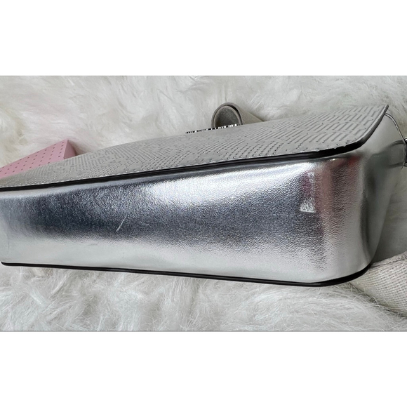 Michael Kors Large Jet Set Logo Crossbody In Silver - Picture 9 of 9